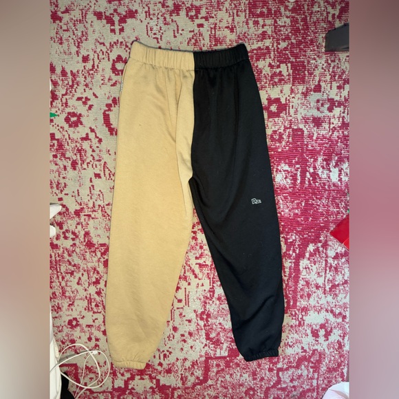 UCF Color-Block Sweats - Picture 4 of 4